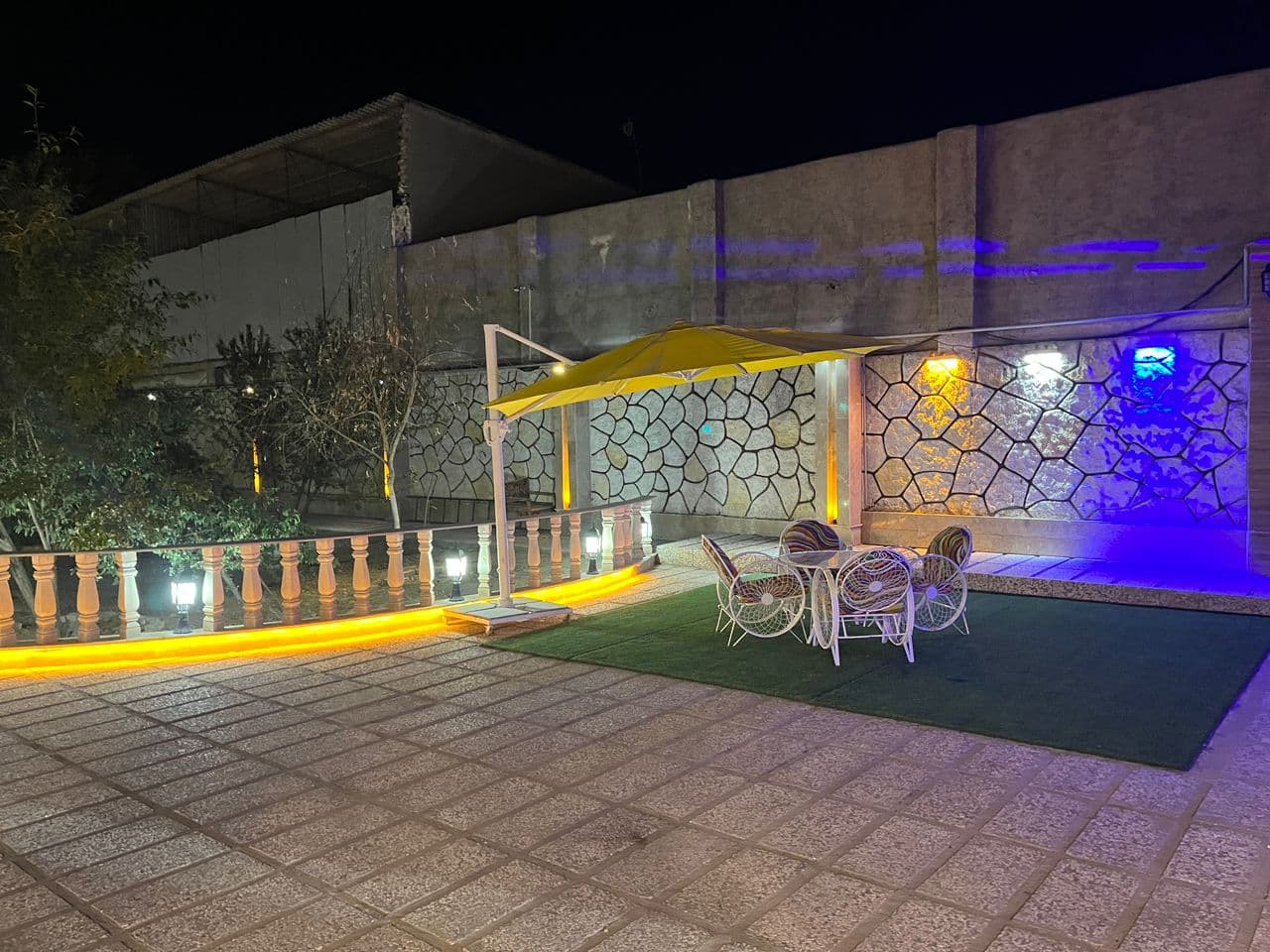 راهنمای خرید پنکه مه پاش، چتر و سایبان باغی