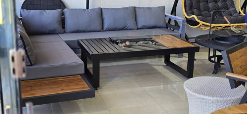 مبل ال باغی