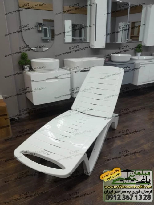 تخت کنار استخر ترک اوانگارد
