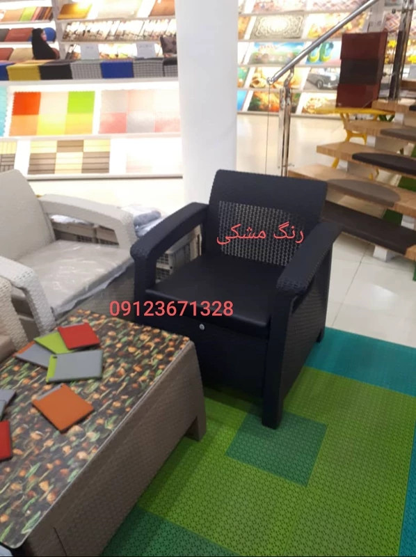 میز وصندلی پلیمری