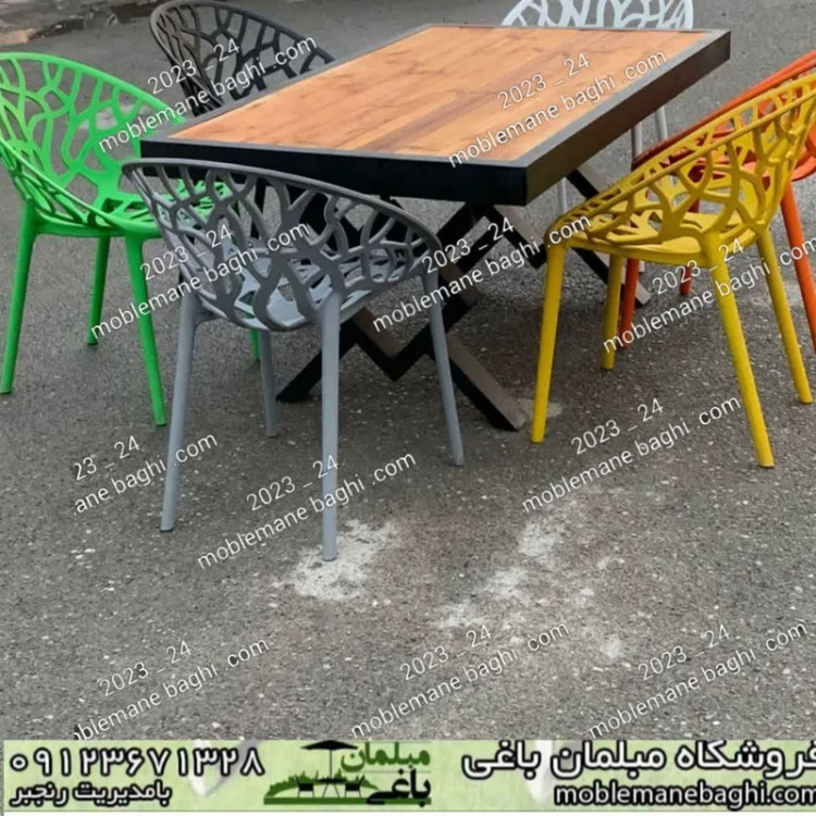 میز باغی چوبی