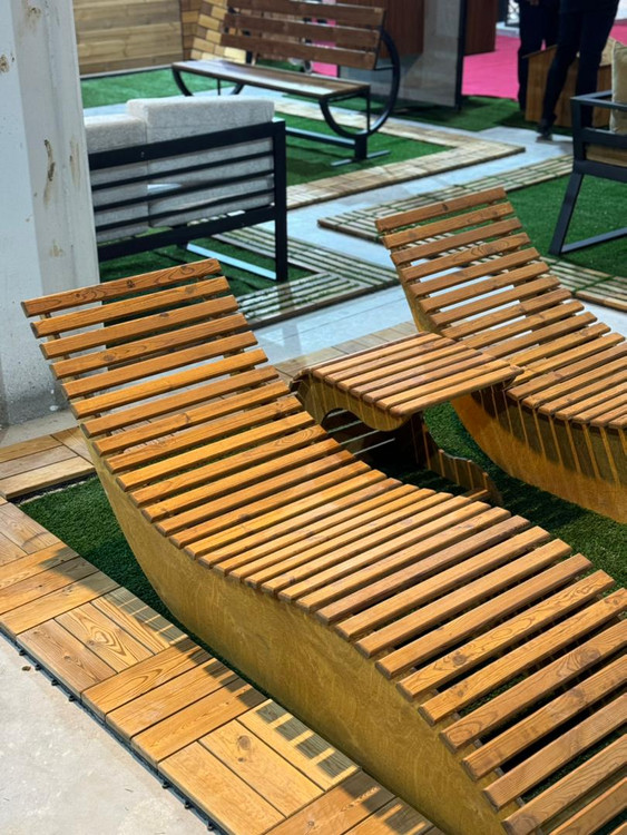 تخت کنار استخری ترموود