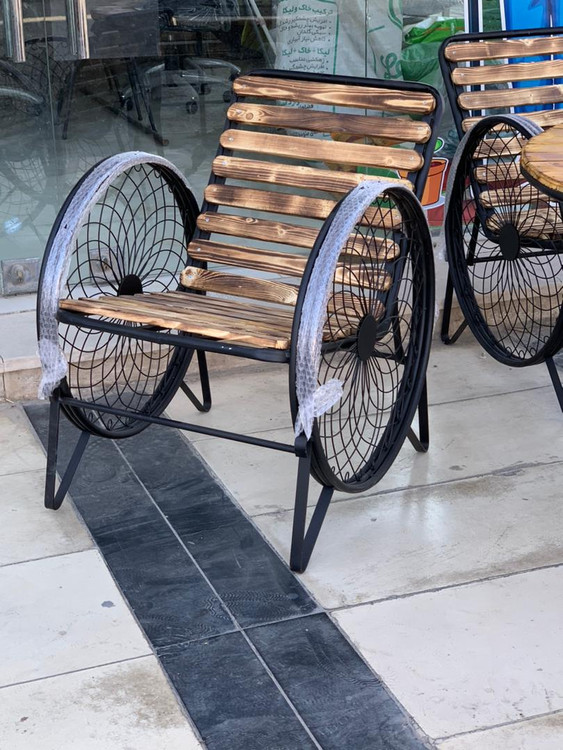 صندلی چوب وفلز